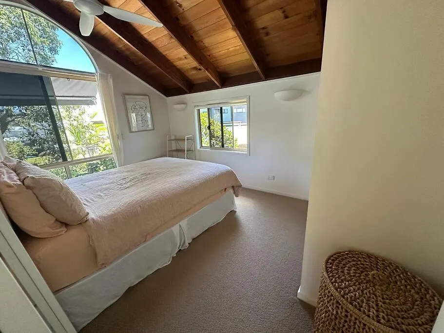 The Tree House Byron Bay Villa 0*,  Australië