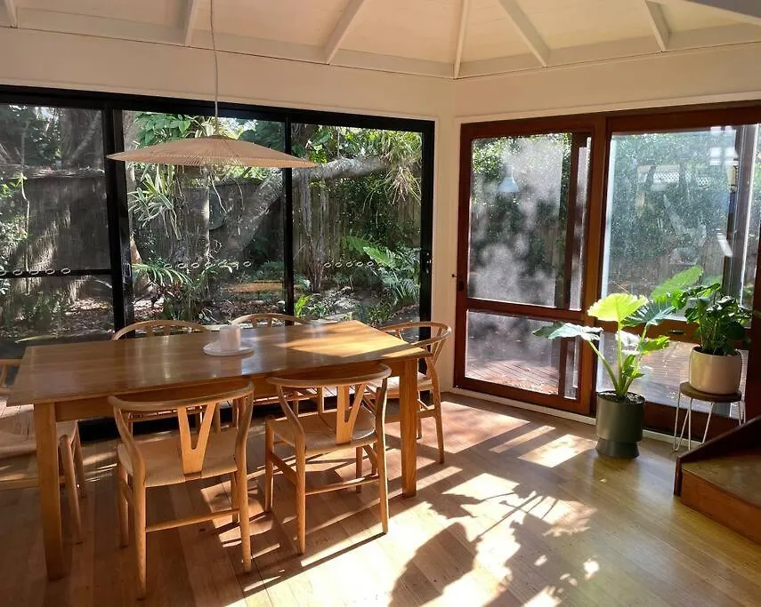 Vakantiehuis The Tree House Byron Bay Villa